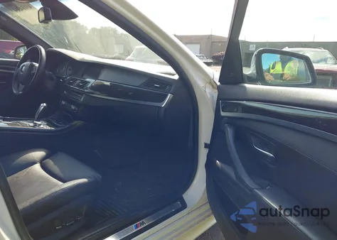 2011 BMW 550I xDrive z USA, uszkodzony, nr VIN WBAFU9C54BC786247